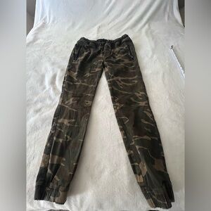 Free Planet Men's Camouflage Cargo Pants